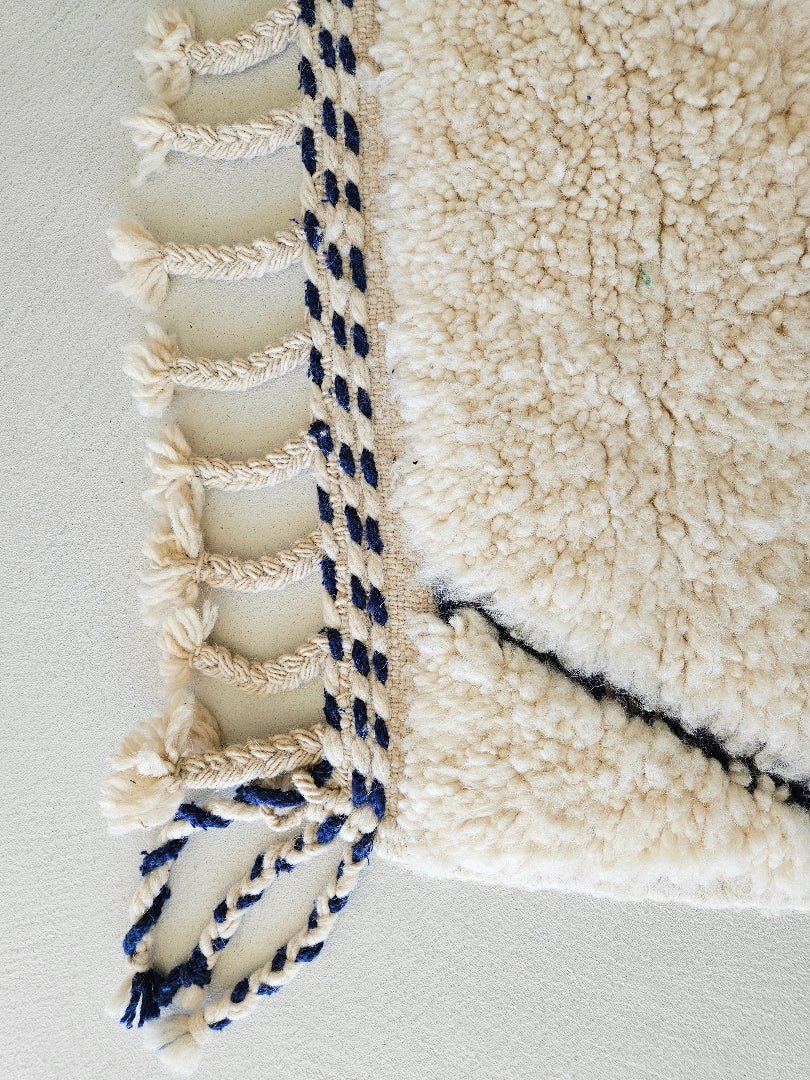 Beni Ouarain - Rug (White/Blue) - Vibes del Mundo