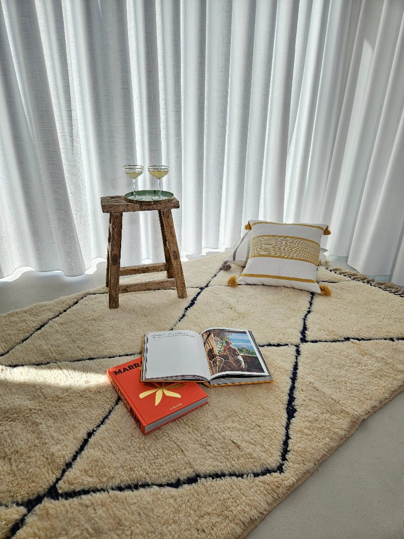 Beni Ouarain - Rug (White/Blue) - Vibes del Mundo
