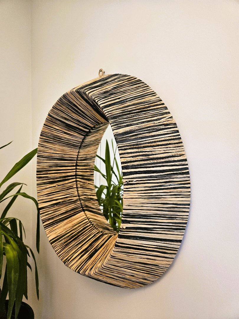 Aniq - Mirror - Vibes del Mundo