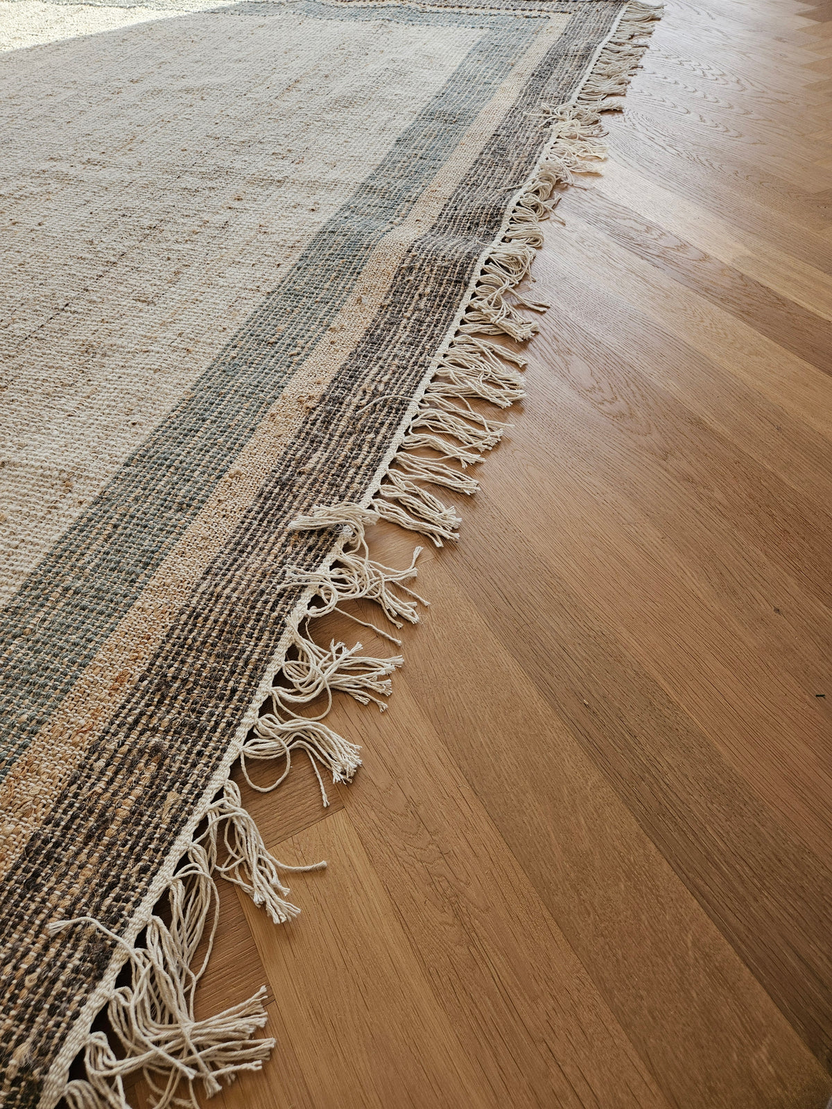 Rumi Sands - Tapis d'aire en jute naturel et laine