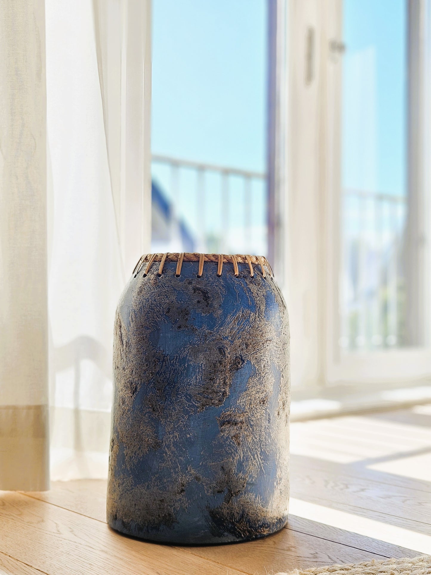 Biruni - Ceramic vase in boho scenery