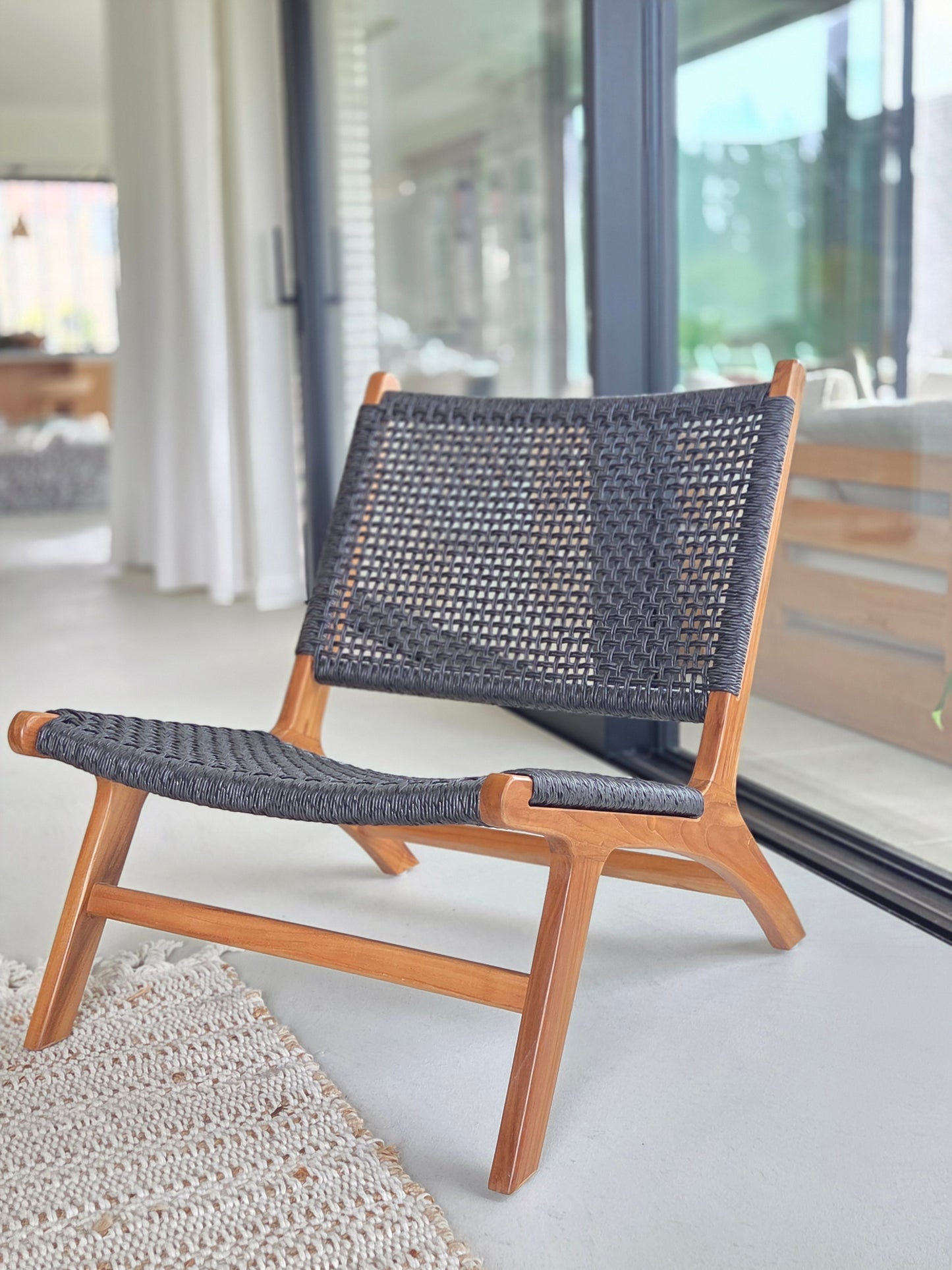 Siga-Siga – Sillón lounge de teca y tejido