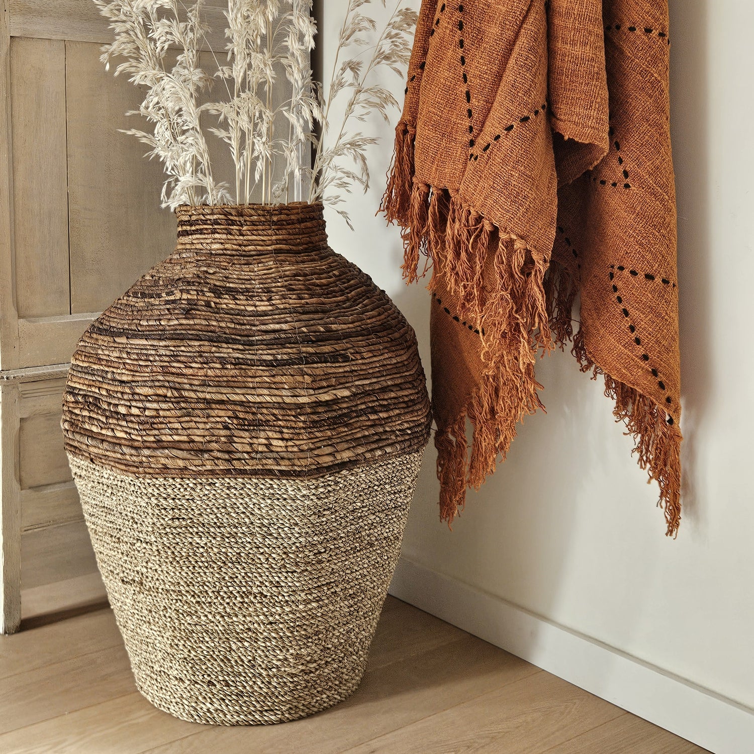 Navarro XL – Large Woven Floor Vase (H 65 cm)