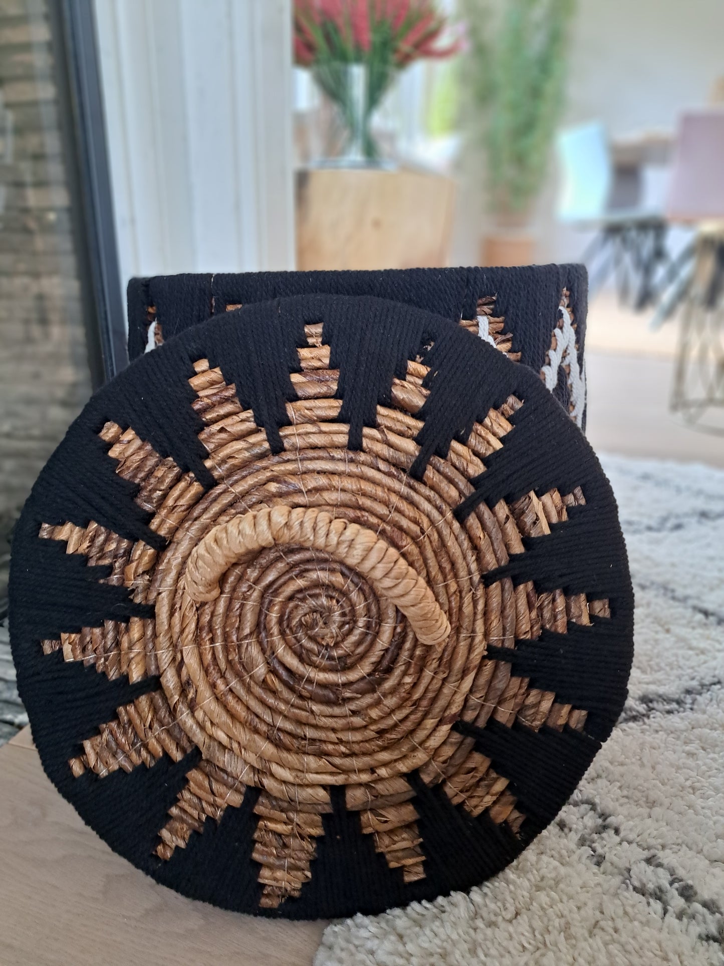 Manuel Black - Basket