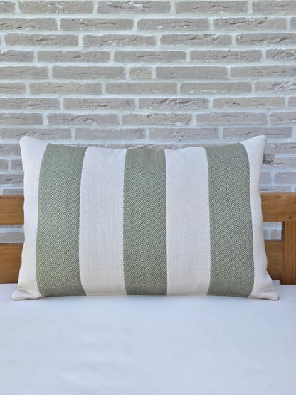 Coussin d'extérieur Cyrus Swamp Green 40x60 cm – Motif rayé