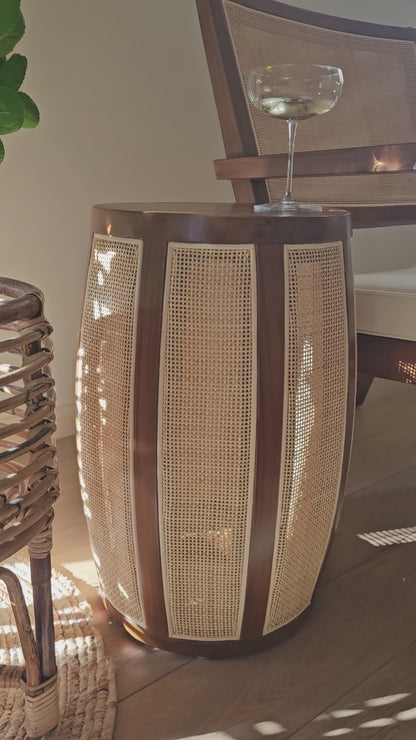 Mateu - Coffee table